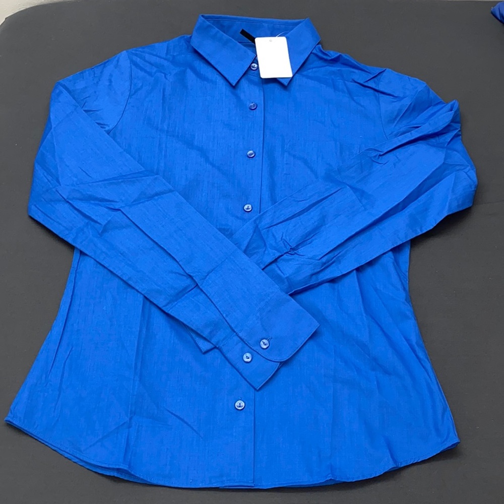 NWT royal blue button down shirt size small